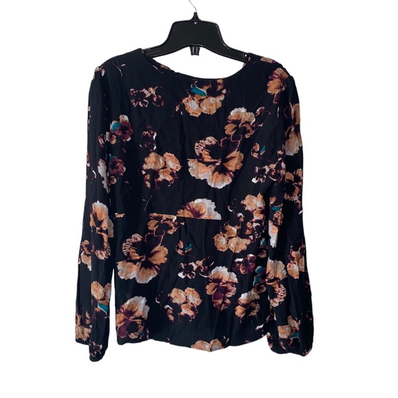 Black Swan Long Sleeve Spring Top - Picture 2 of 4